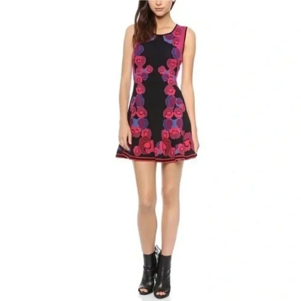 DIANE VON FURSTENBERG Floral Knit Flare Dress S $450
